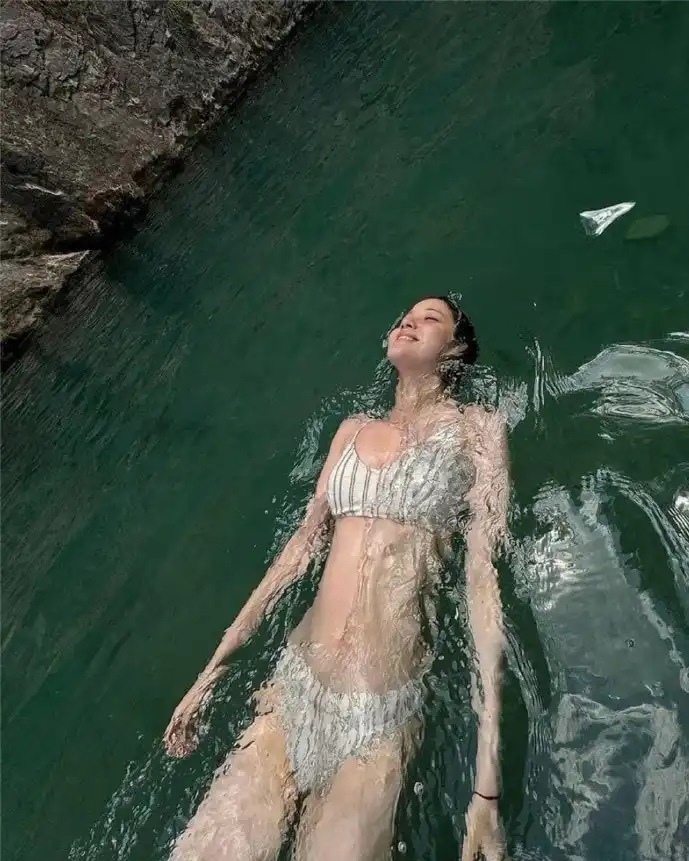 零度战姬战斗场景